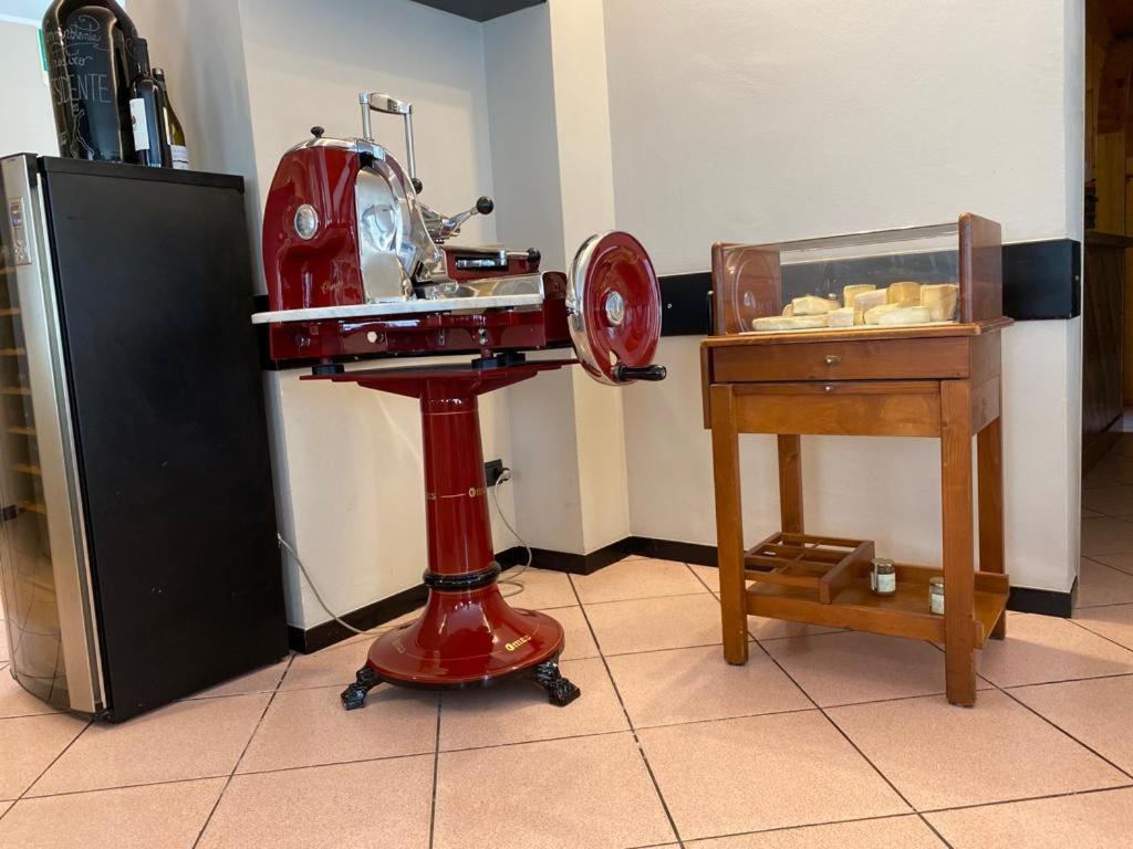 Albergo Del Mera-Ristorante Da Lui Сорико Экстерьер фото